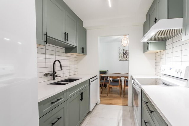 121 - 8860 No. 1 Road