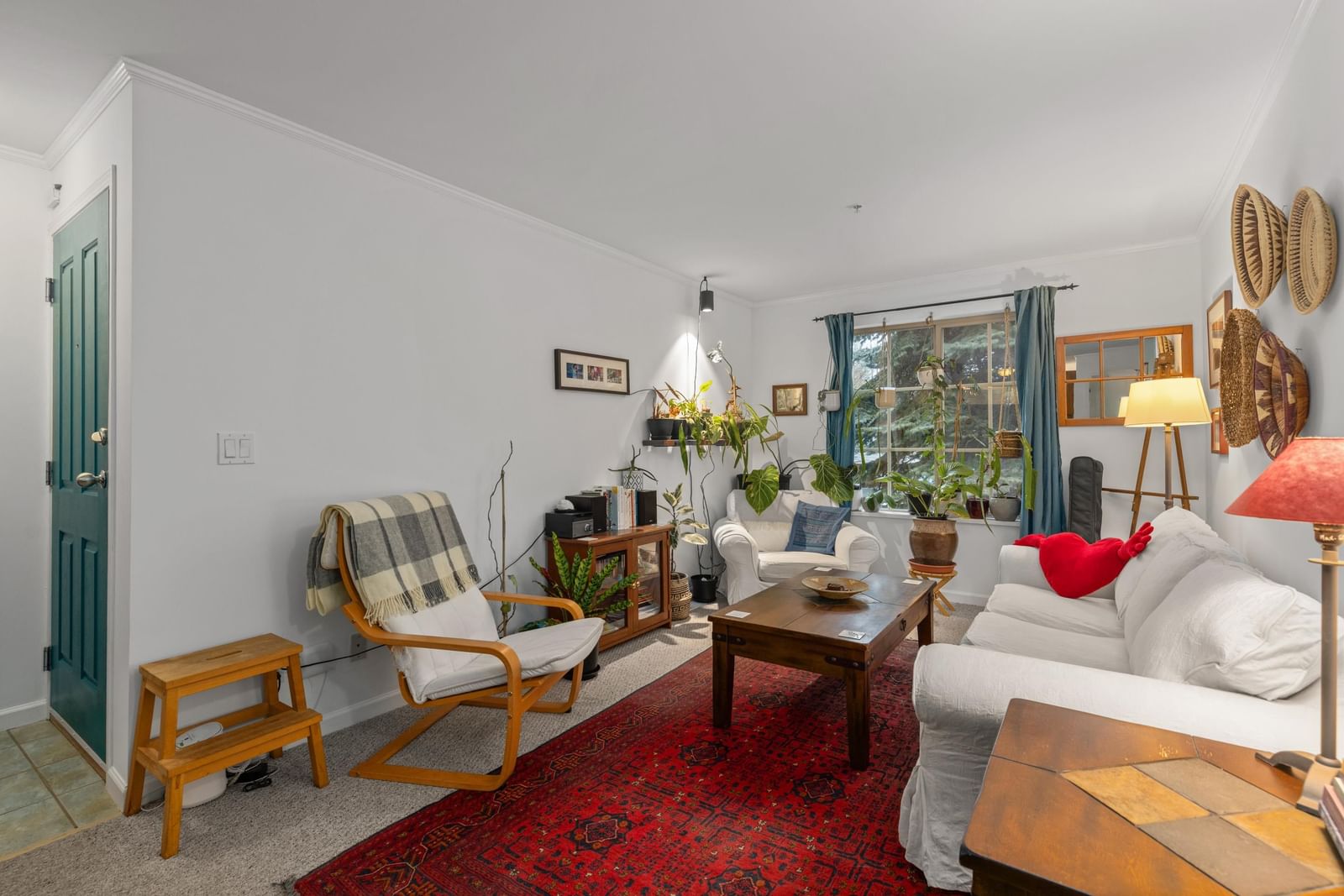 Listing Image 3