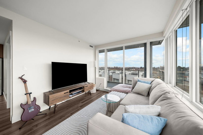 613 - 10788 No. 5 Road, Richmond, V6W 0B7 | Image 2