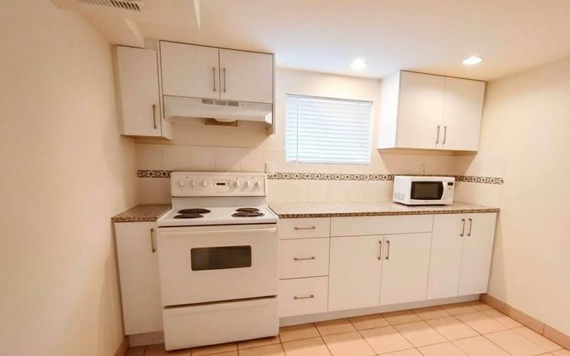 737 Robinson Street, Coquitlam, V3J 4E9 | Image 3