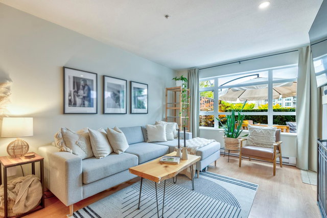 113 - 3148 St Johns Street