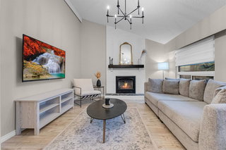 11585 Royal Crescent