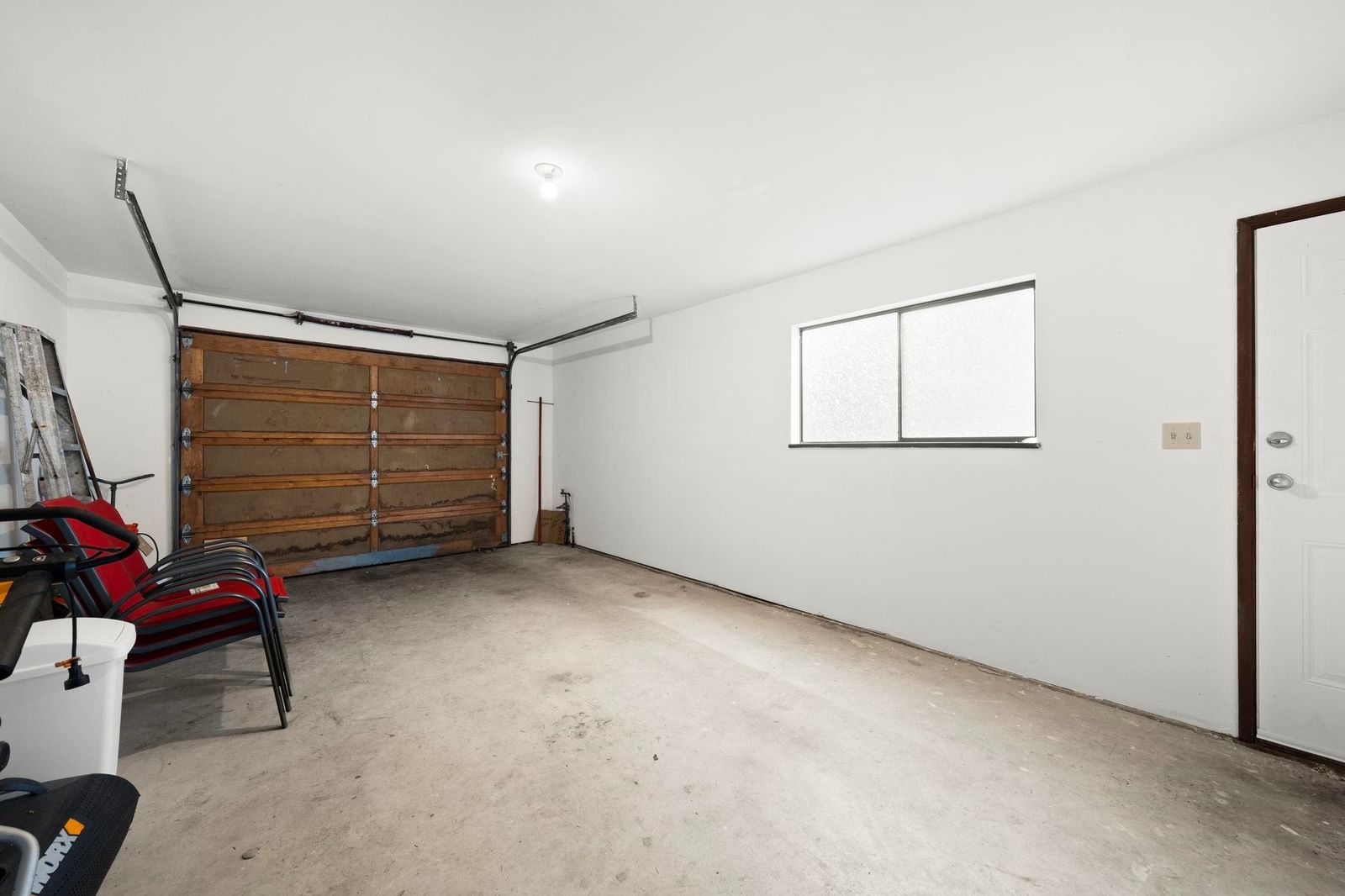 Listing Image 24