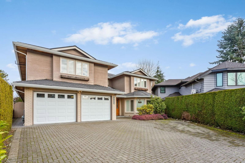 8480 Sunnywood Drive