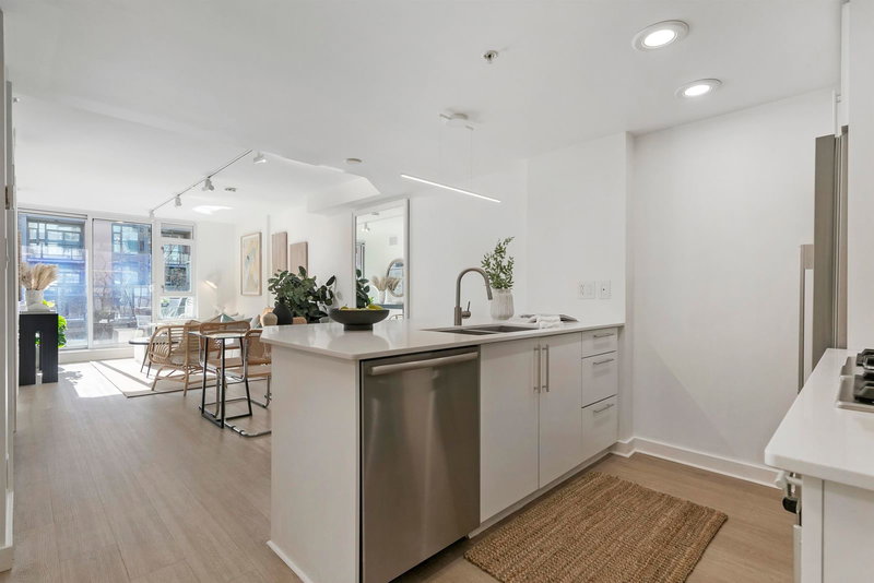 374 - 2080 Broadway, Vancouver, V6J 0C7 | Image 2