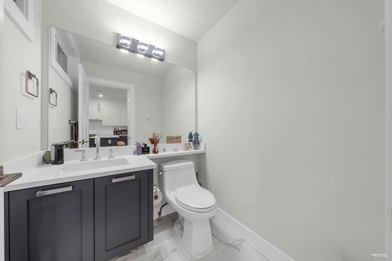 3 - 188 Wood Street, New Westminster, V3M 0H6 | Image 2