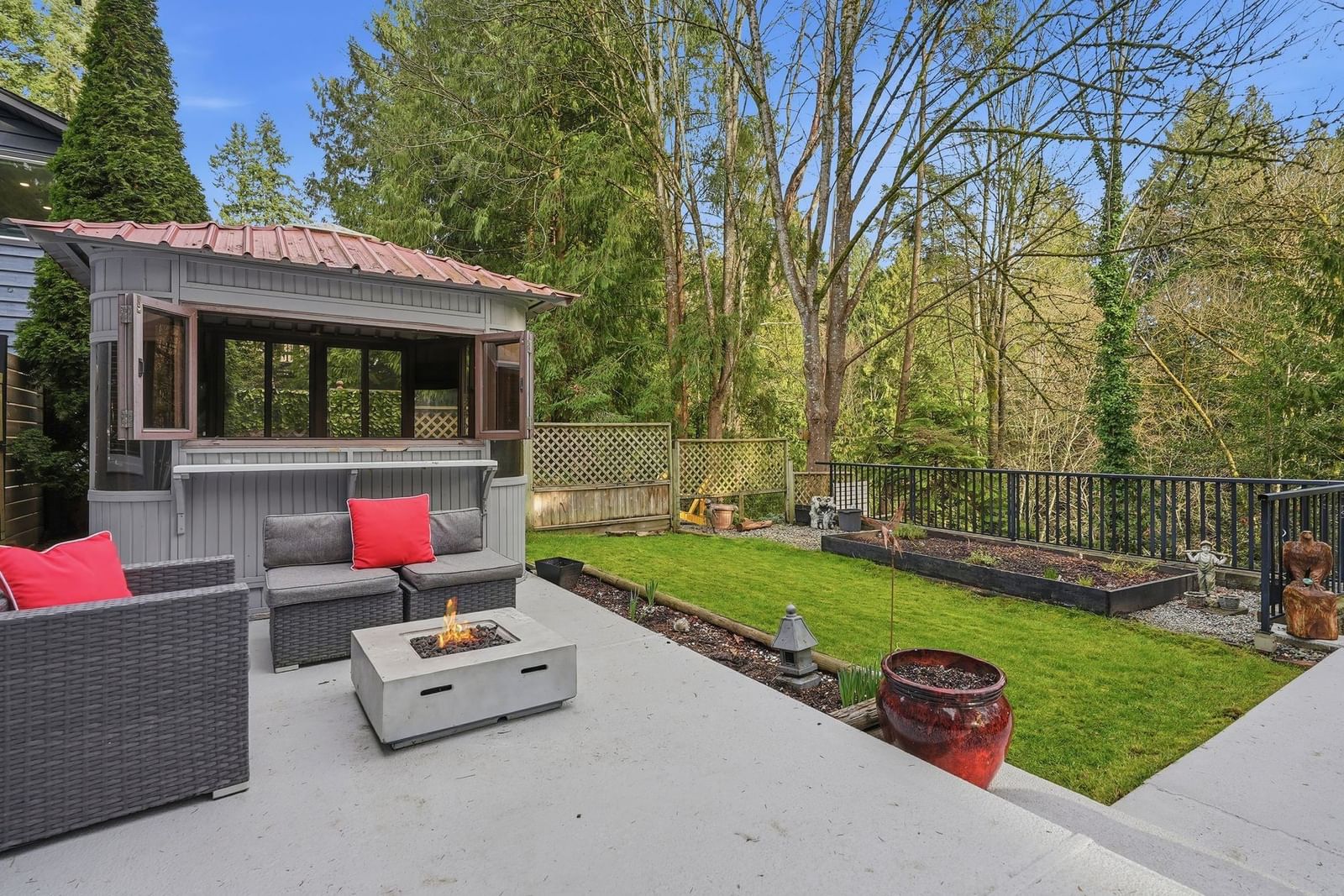 Listing Image 14