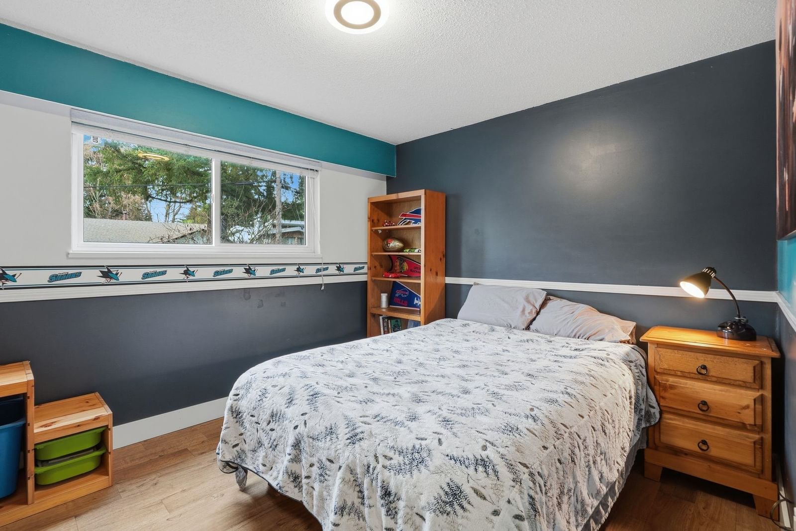 Listing Image 9