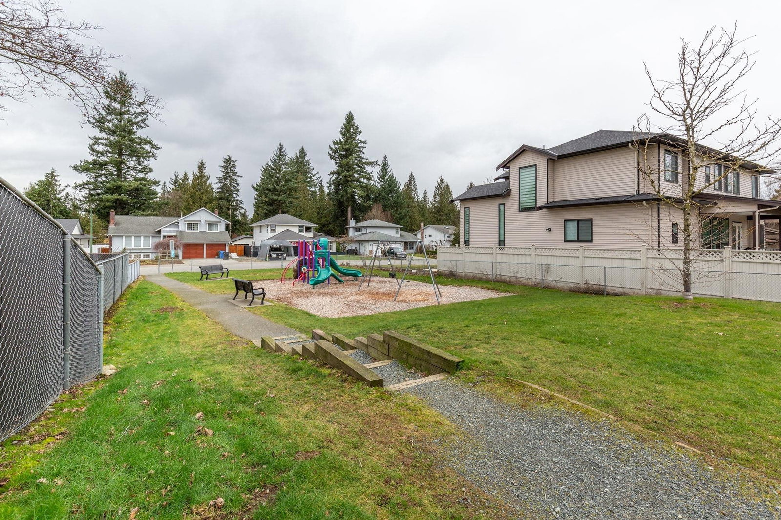 Listing Image 40