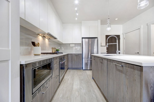 306 - 625 3rd Street E