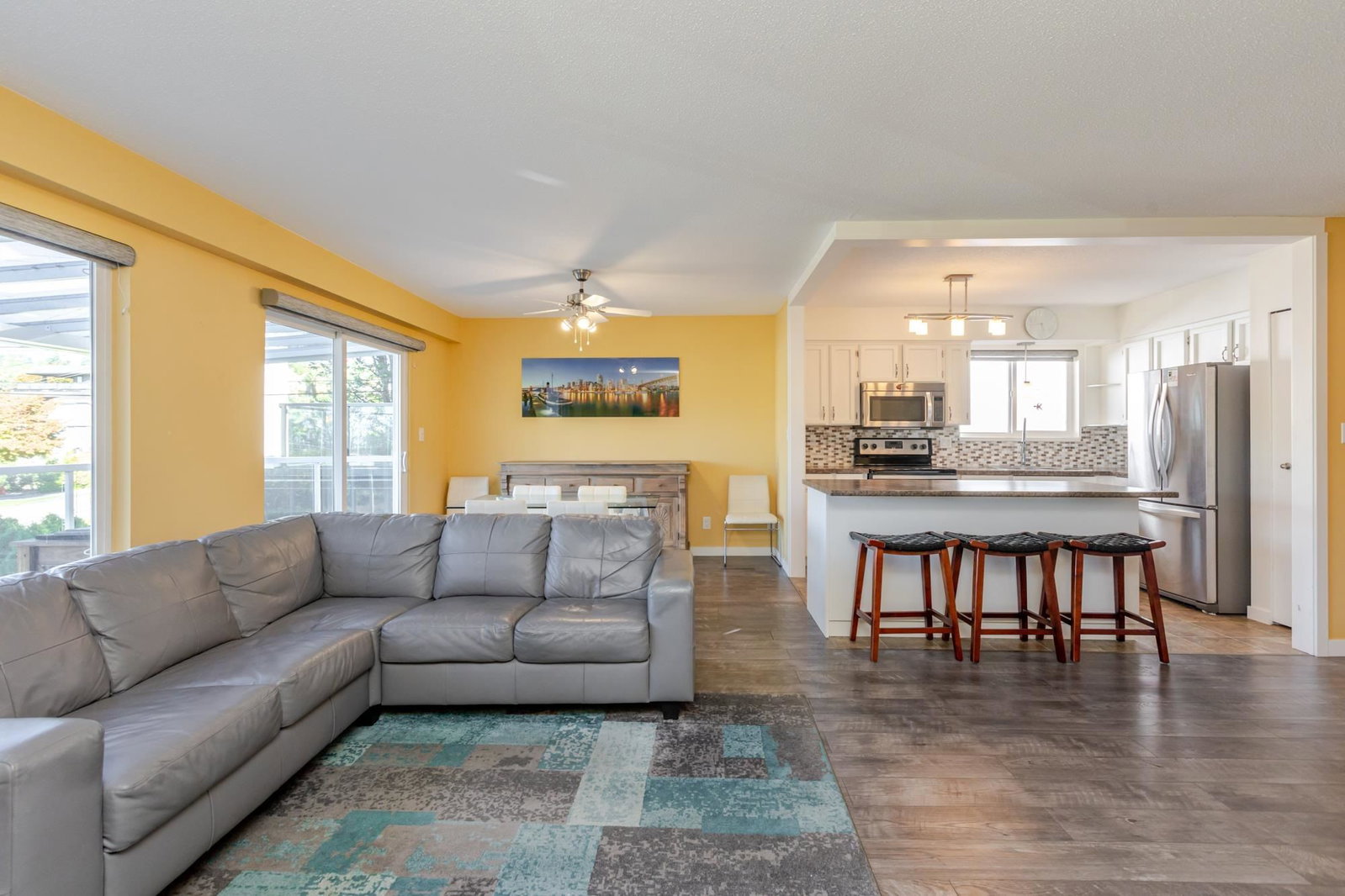 Listing Image 7