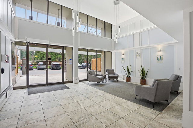 508 - 2020 Fullerton Avenue