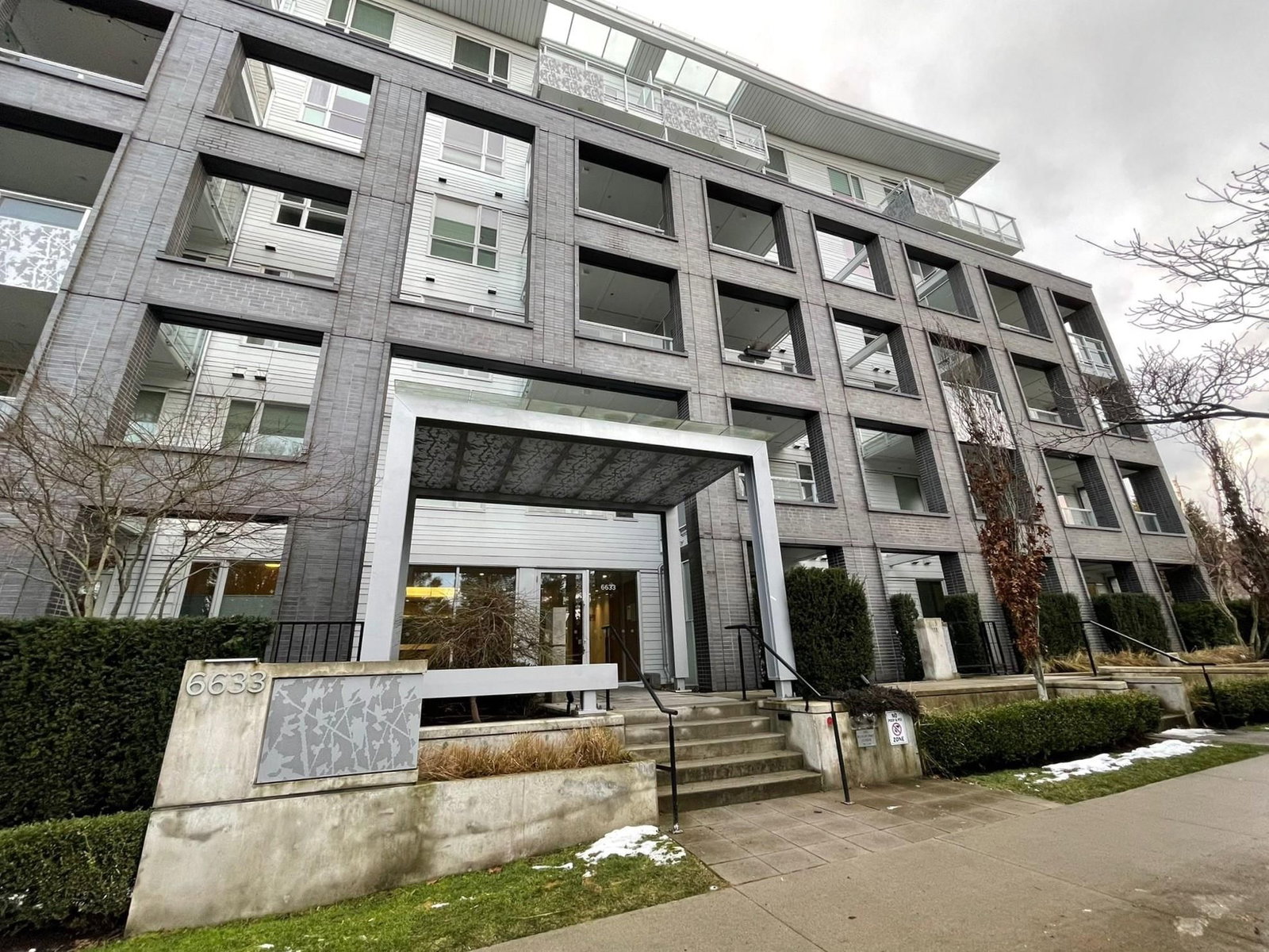 Listing Image 10