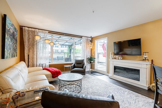 221 - 2525 Clarke Street