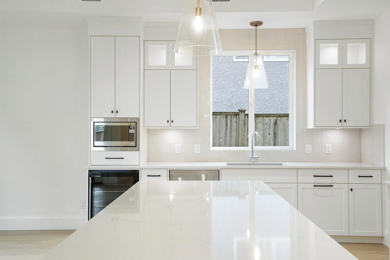 12641 15 Avenue, Surrey, V4A 1K2 | Image 2