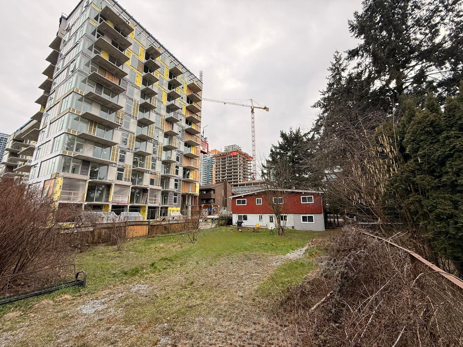 Listing Image 4