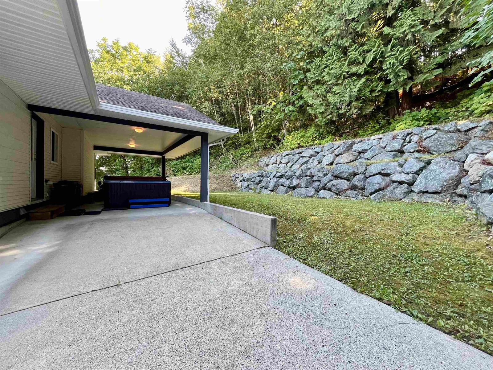 Listing Image 23