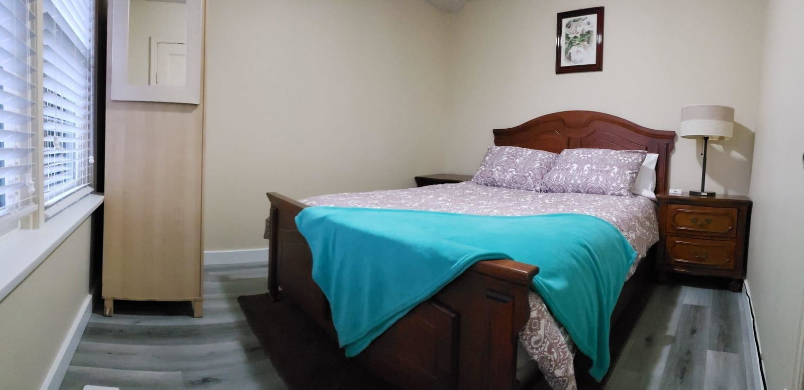 Listing Image 5