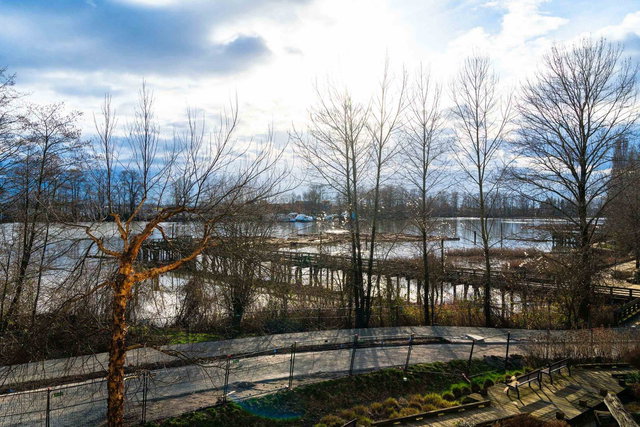 301 - 3138 Riverwalk Avenue