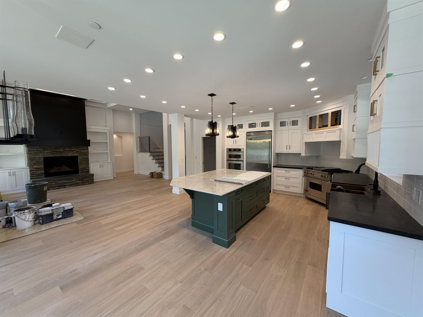 Listing Image 9