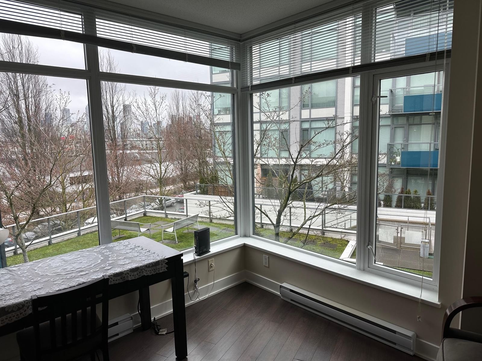 Listing Image 14