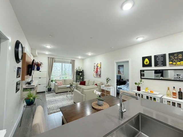 407 - 15351 101 Avenue