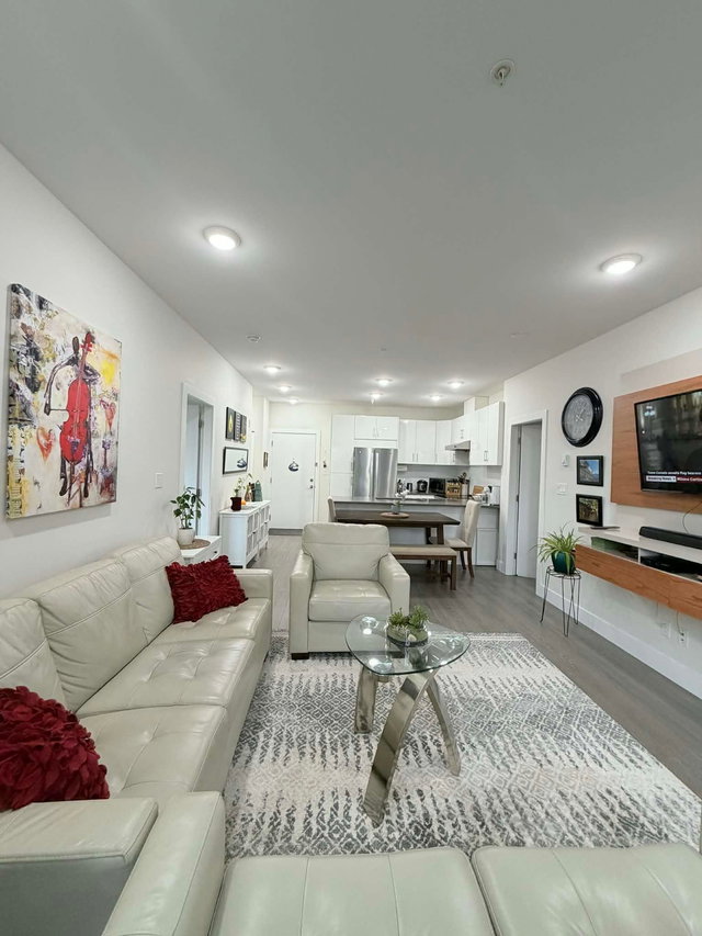 407 - 15351 101 Avenue