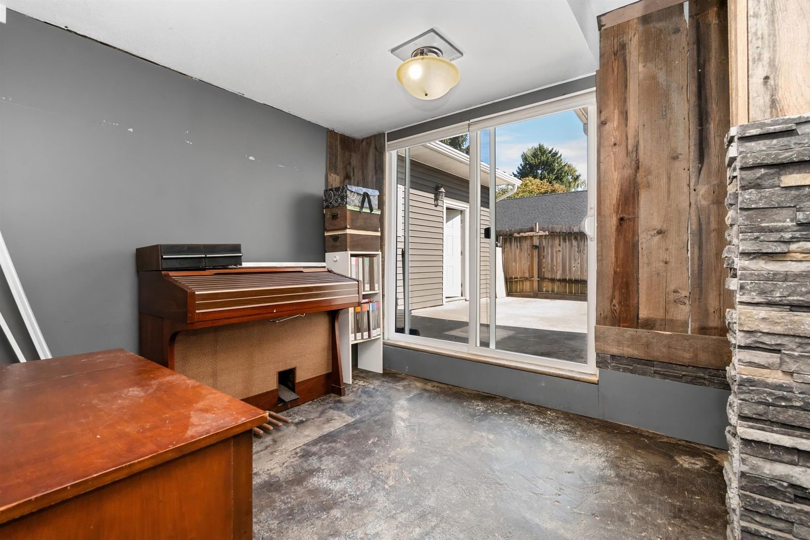 Listing Image 22