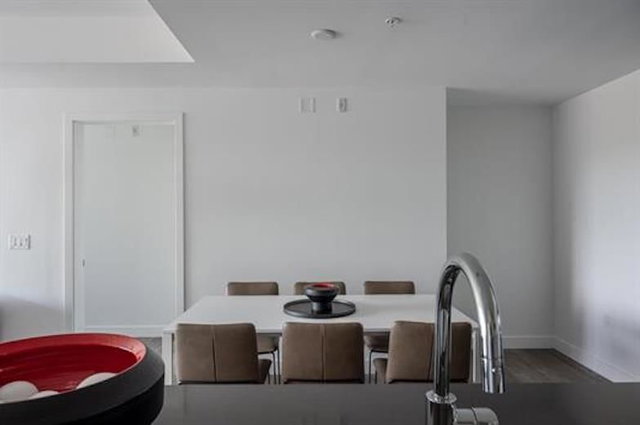 301 - 717 17th Avenue W