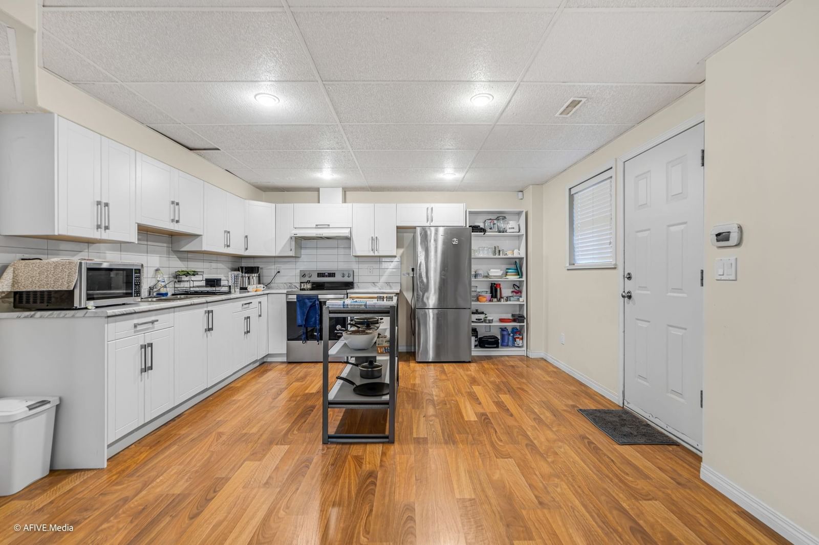 Listing Image 32