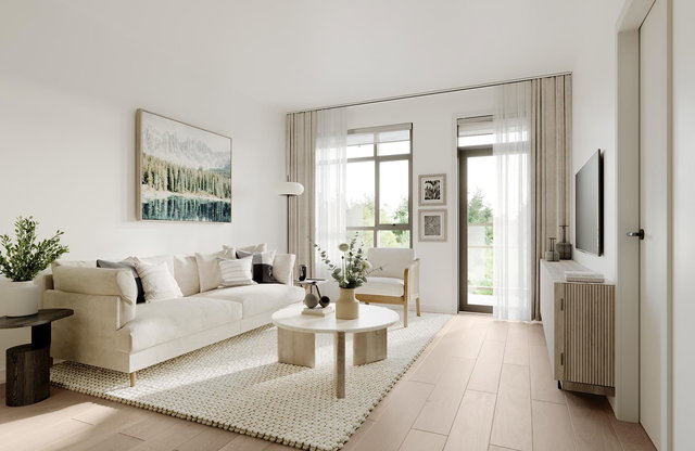 218 - 968 Lytton Street