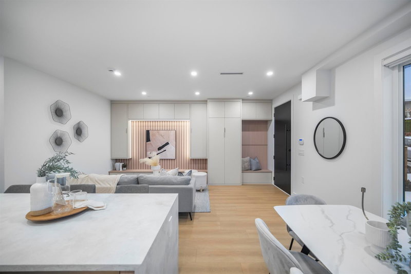 1 - 3623 Triumph Street, Vancouver, V5K 1V4 | Image 3