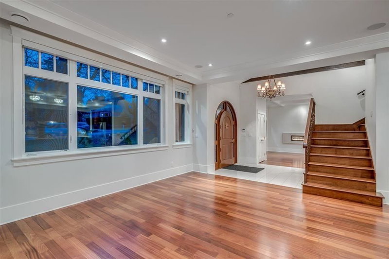 834 17th Street, West Vancouver, V7V 3T6 | Image 2