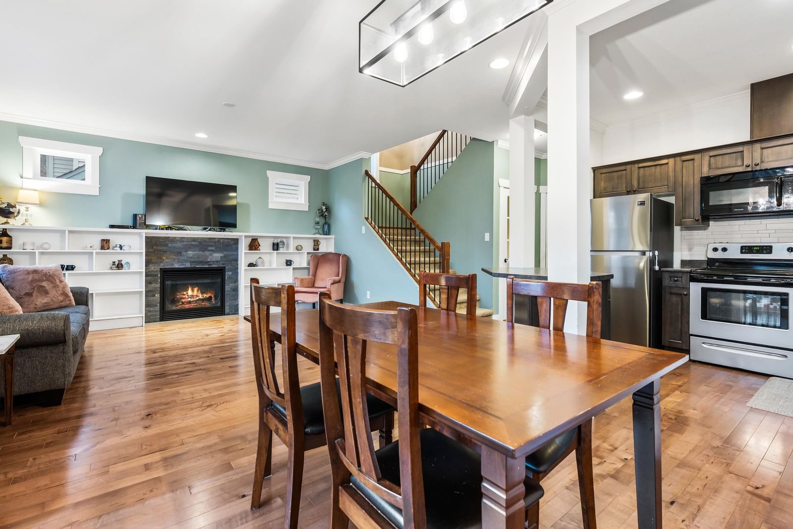 Listing Image 9