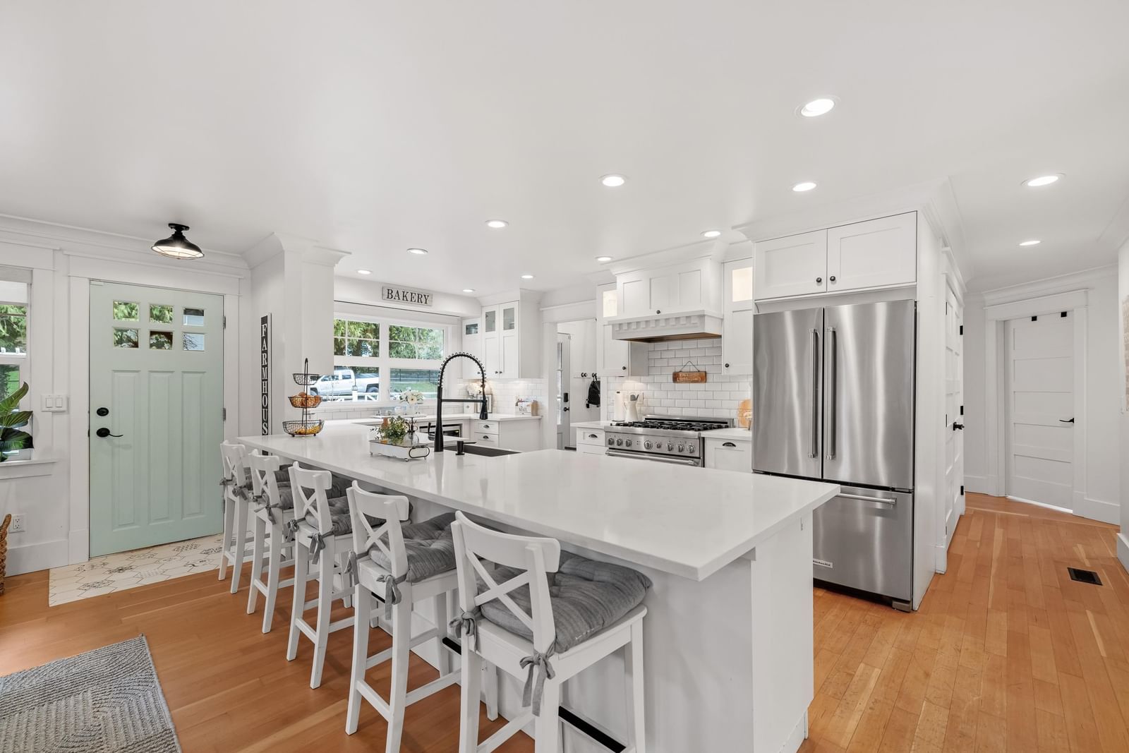 Listing Image 9