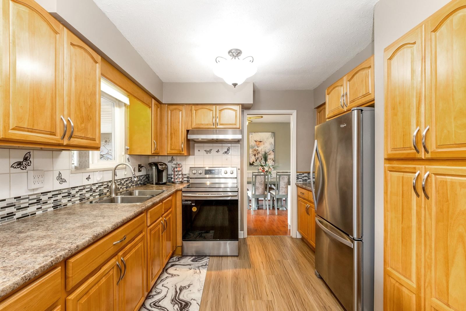 Listing Image 11