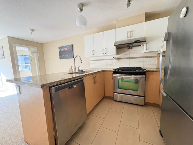 318 - 6800 Eckersley Road