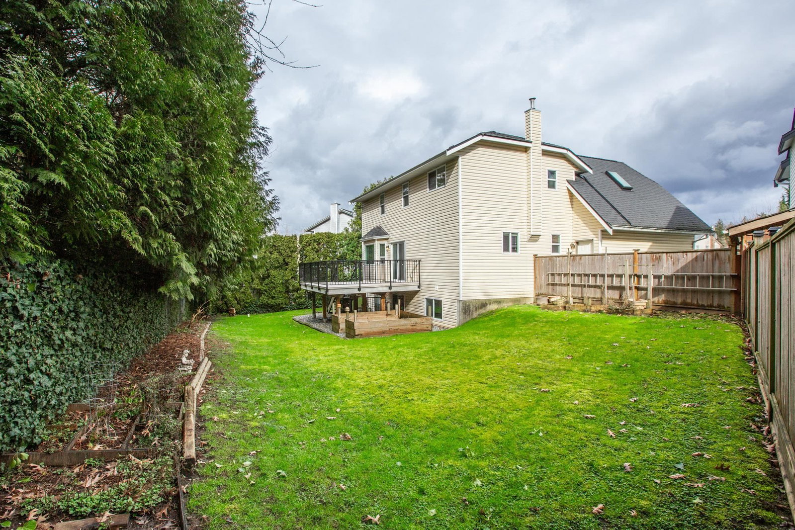 Listing Image 10