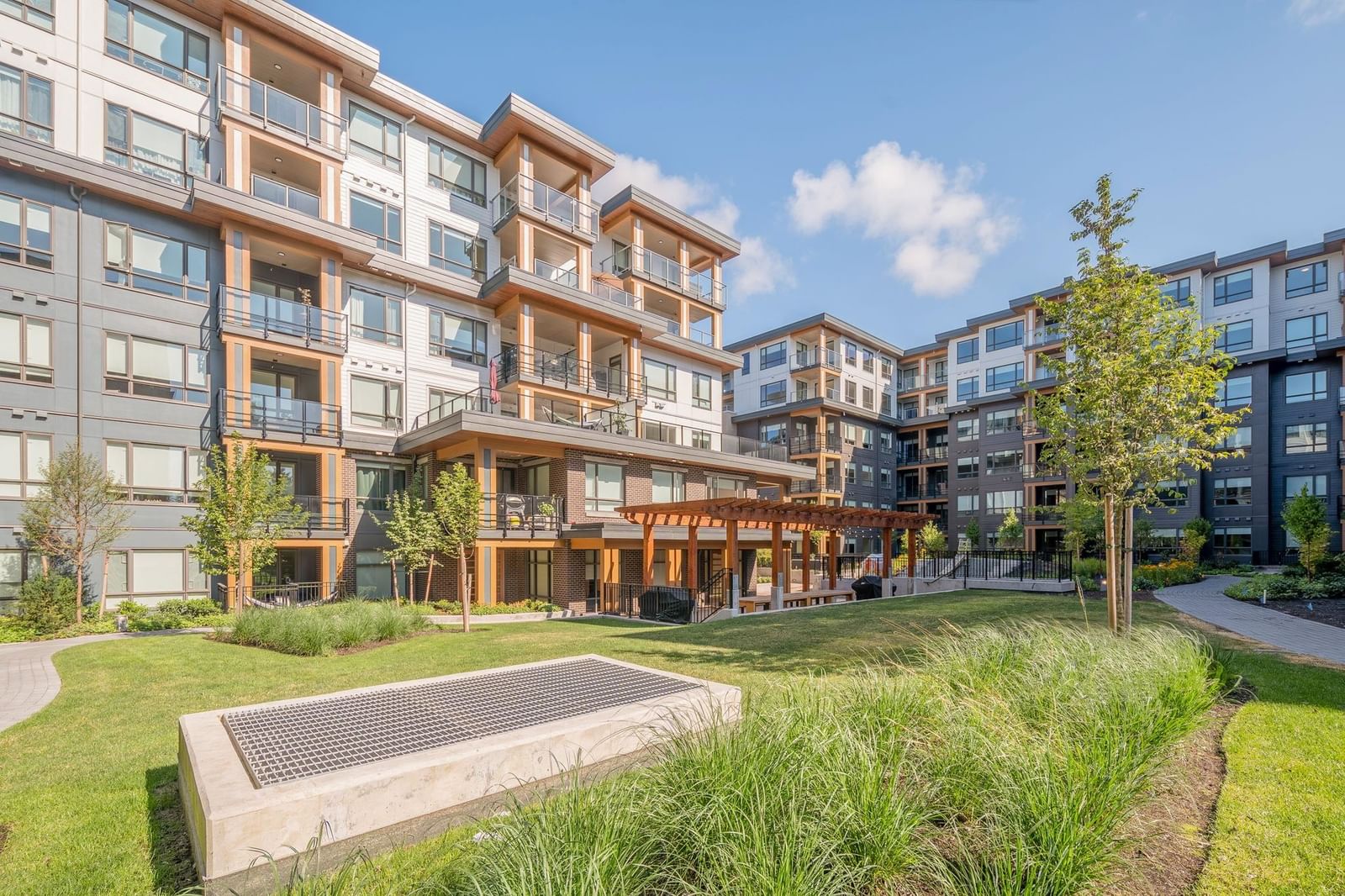 Listing Image 24