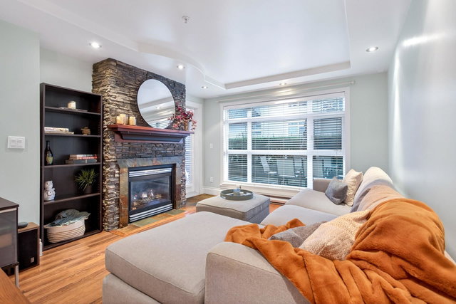 102 - 3122 St Johns Street