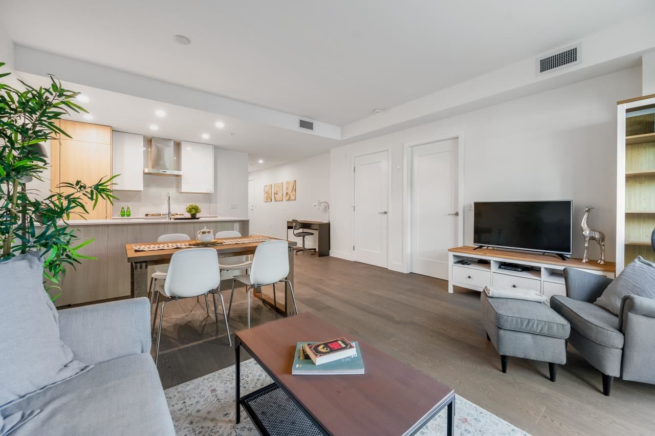 Listing Image 12