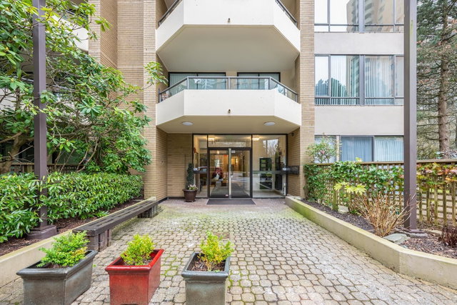 1601 - 6282 Kathleen Avenue