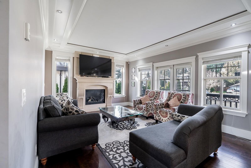 8588 Armstrong Avenue, Burnaby, V3N 2H5 | Image 3