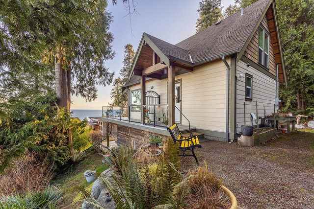 1051 Gower Point Road