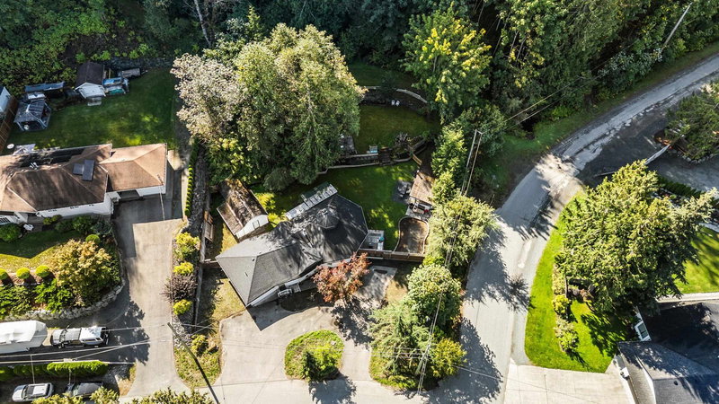 45942 Sleepy Hollow Road, Cultus Lake, V2R 5A8 | Image 2
