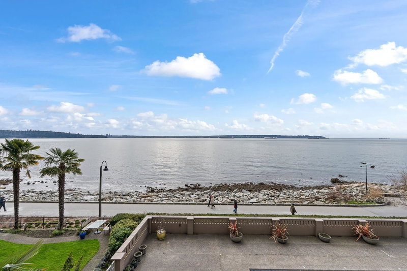 203 - 150 24th Street, West Vancouver, V7V 4G8 | Image 2