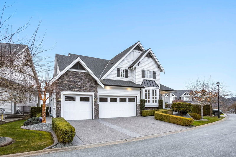 24 - 3800 Golf Course Drive, Abbotsford, V3G 0A7 | Image 2