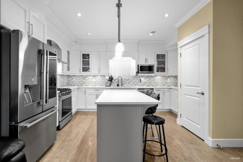 6050 Hardwick Street, Burnaby, V5G 1R6 | Image 2