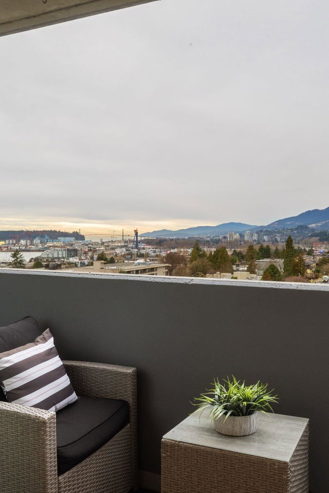 905 - 110 4th Street W