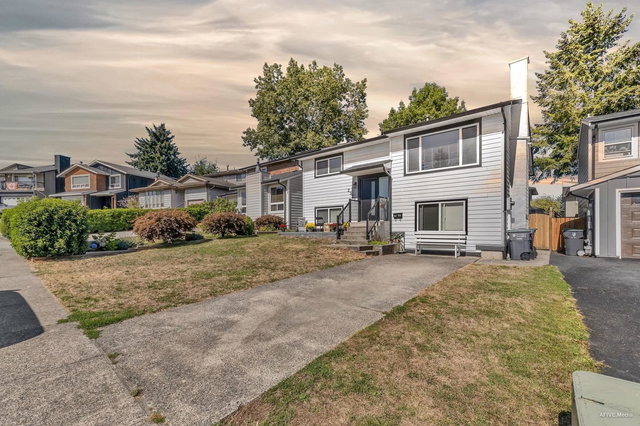 2521 Wilding Crescent